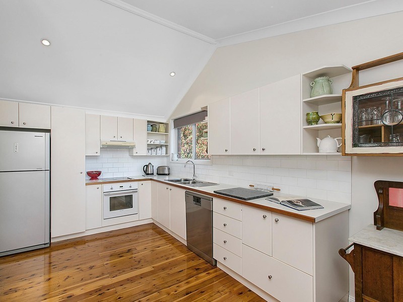 4 Greenhill Avenue, Figtree NSW 2525