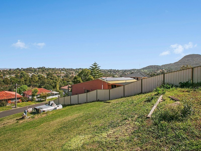 22 Bruce Street, Unanderra NSW 2526
