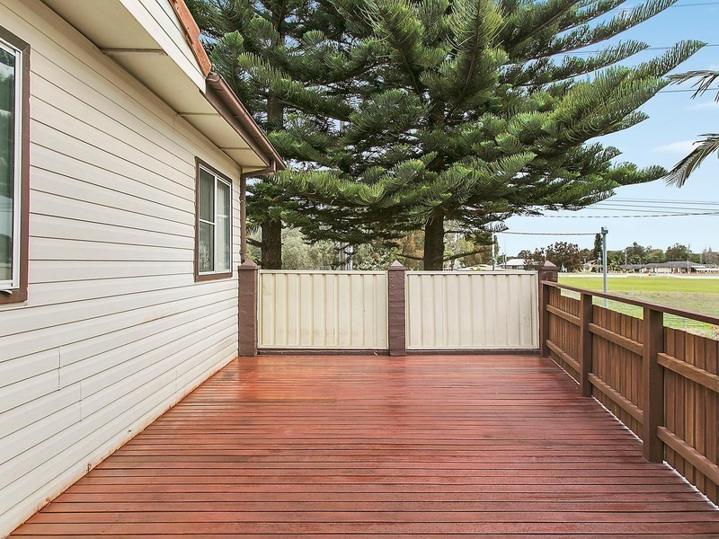 8 Overhill Road, Primbee NSW 2502