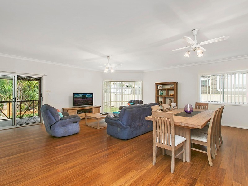 32 Carters Lane, Towradgi NSW 2518