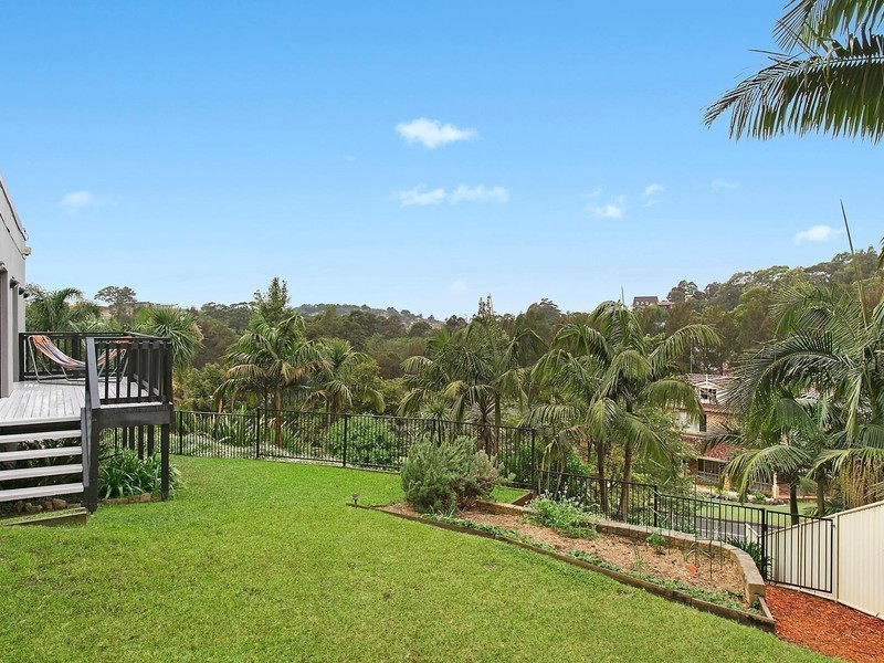 106 Booreea Boulevarde, Cordeaux Heights NSW 2526