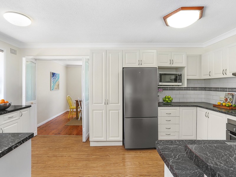 7 Koloona Avenue, Figtree NSW 2525