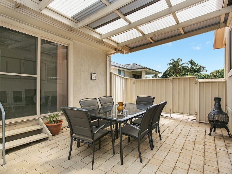 2/29 Windang Road, Primbee NSW 2502