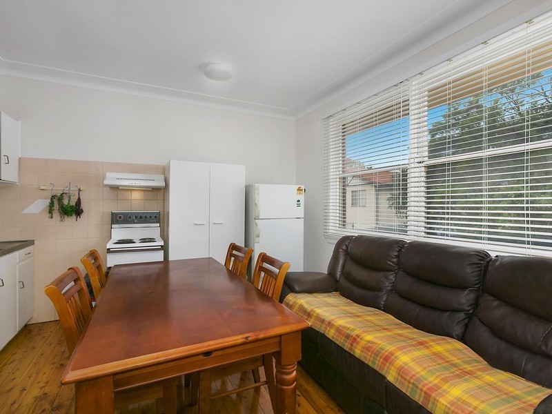 2/4 Alfred Street, Woonona NSW 2517
