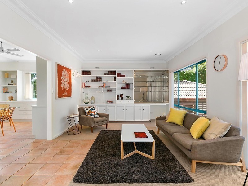 9 Araluen Avenue, Mount Kembla NSW 2526