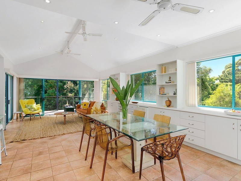 9 Araluen Avenue, Mount Kembla NSW 2526