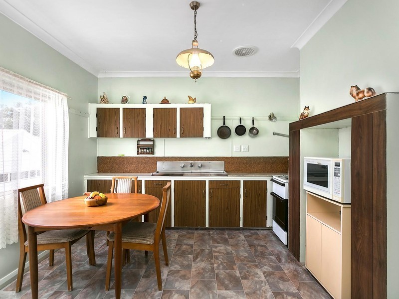 42 Hopetoun Street, Woonona NSW 2517