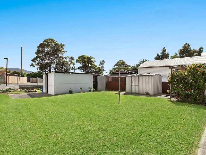 42 Hopetoun Street, Woonona NSW 2517