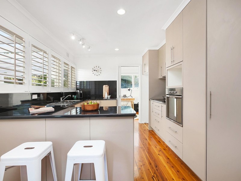 4 Nioka Avenue, Keiraville NSW 2500