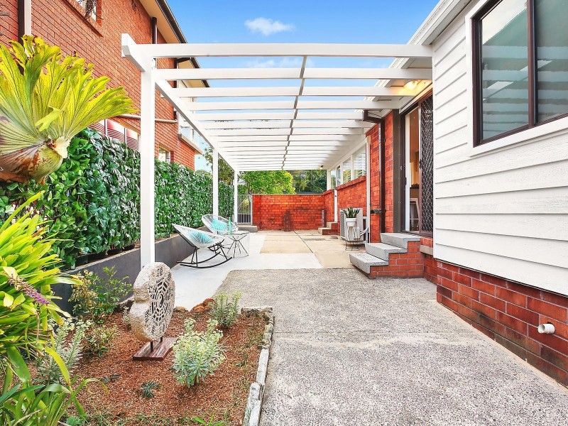 4 Nioka Avenue, Keiraville NSW 2500