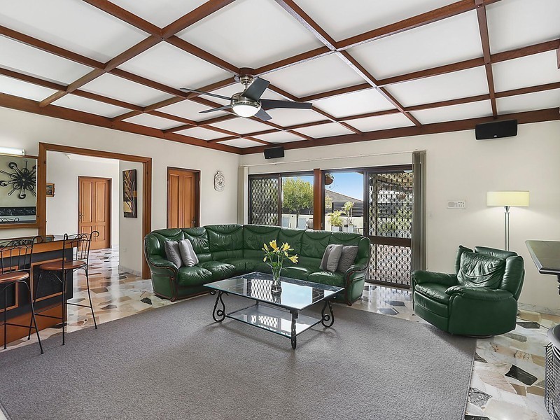 14 Peace Crescent, Balgownie NSW 2519