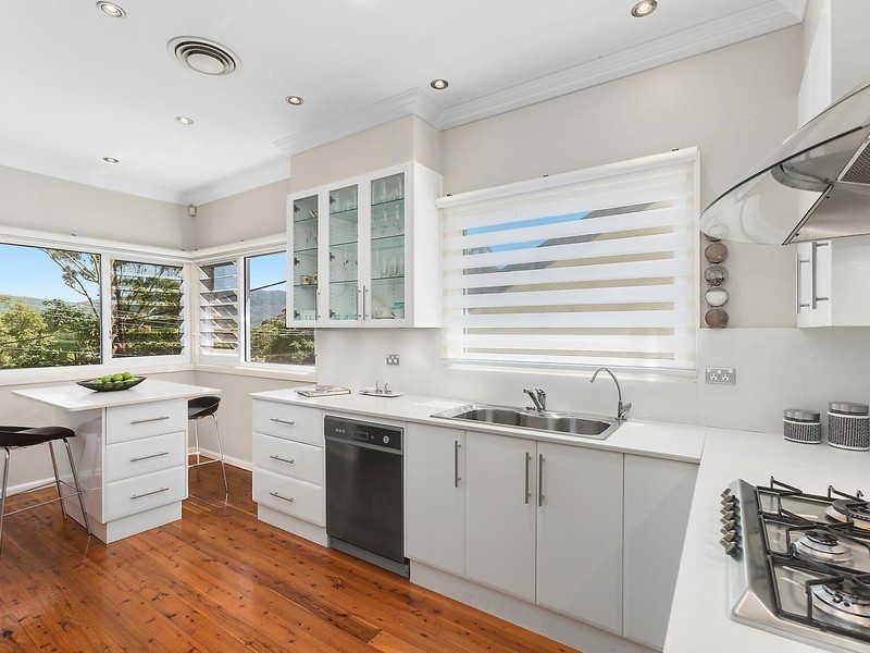 65 Toorak Avenue, Mangerton NSW 2500