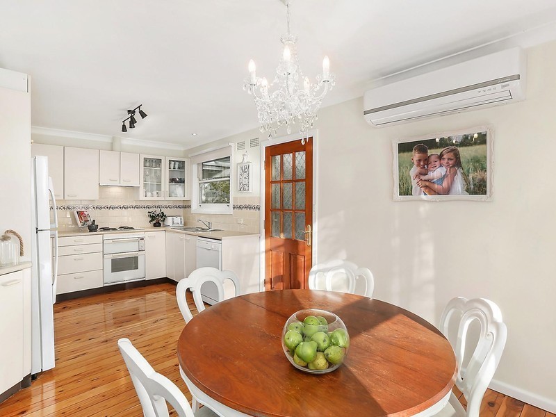 43 Stones Road, Mount Kembla NSW 2526