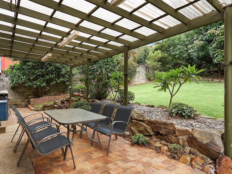 40 Kanangra Drive, Thirroul NSW 2515