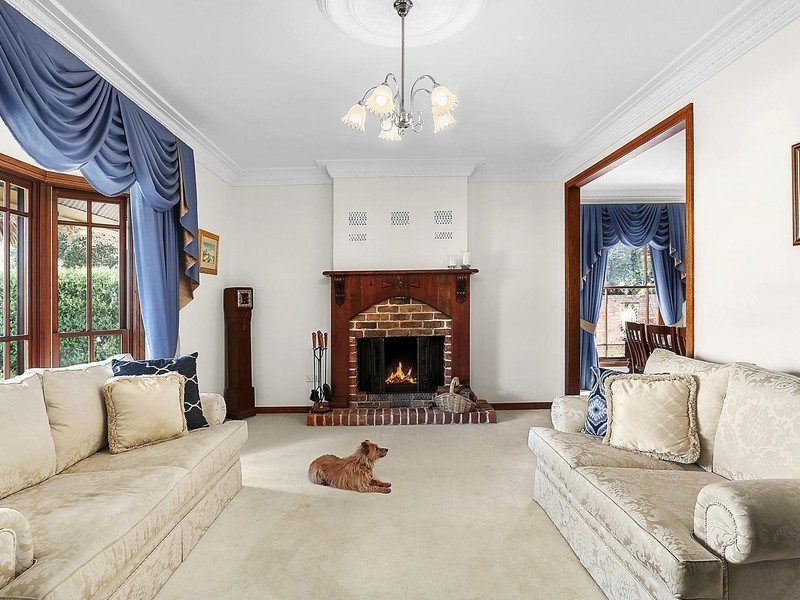 6 Natan Place, Cordeaux Heights NSW 2526