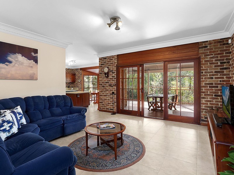 6 Natan Place, Cordeaux Heights NSW 2526