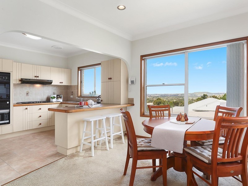 206 Mount Keira Road, Mount Keira NSW 2500