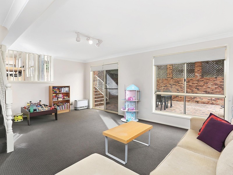 63 Coachwood Drive, Cordeaux Heights NSW 2526