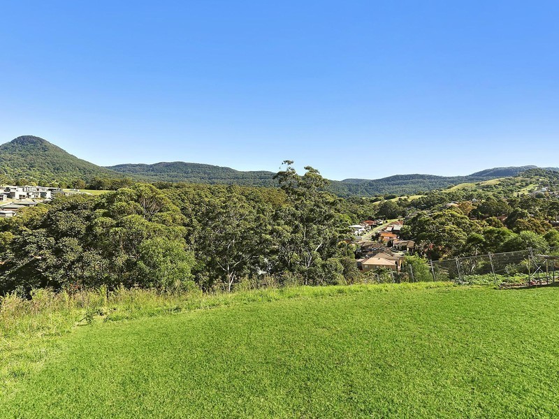 23 William Davies Drive, Figtree NSW 2525