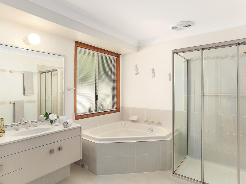 20 Natan Place, Cordeaux Heights NSW 2526