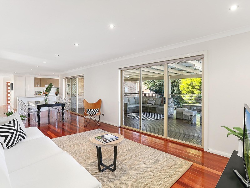 15 Evergreen Drive, Shellharbour NSW 2529