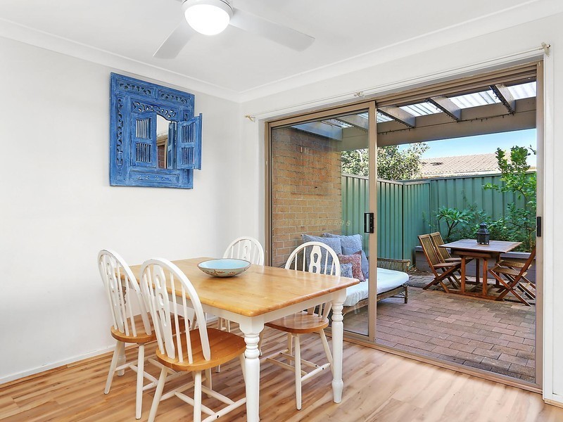 2/406 Princes Highway, Corrimal NSW 2518