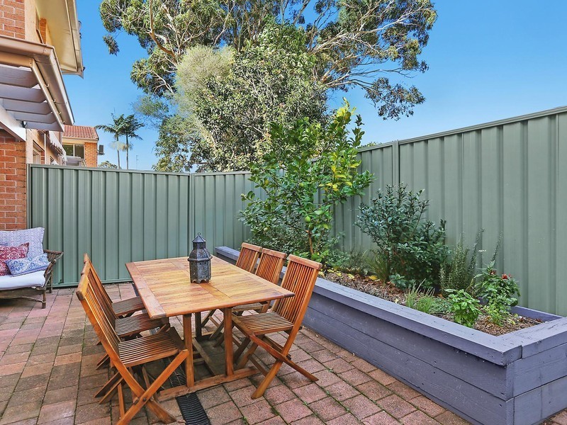 2/406 Princes Highway, Corrimal NSW 2518