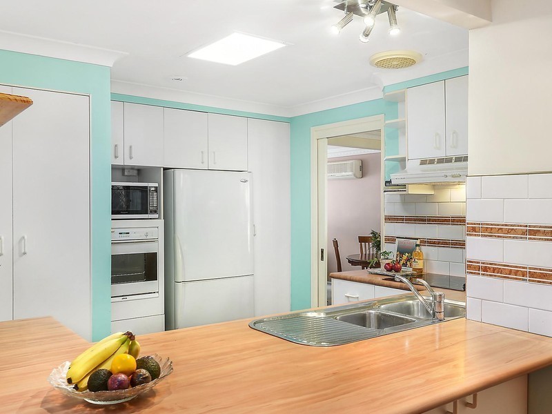 7 Loch Carron Avenue, Farmborough Heights NSW 2526