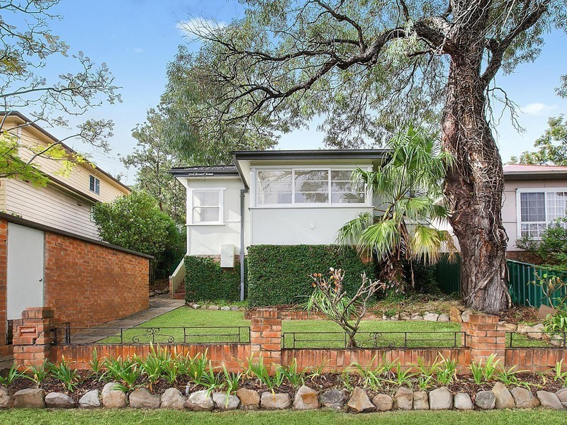 5 Mount Street, Mount Saint Thomas NSW 2500