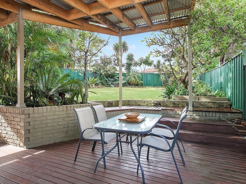 5 Mount Street, Mount Saint Thomas NSW 2500