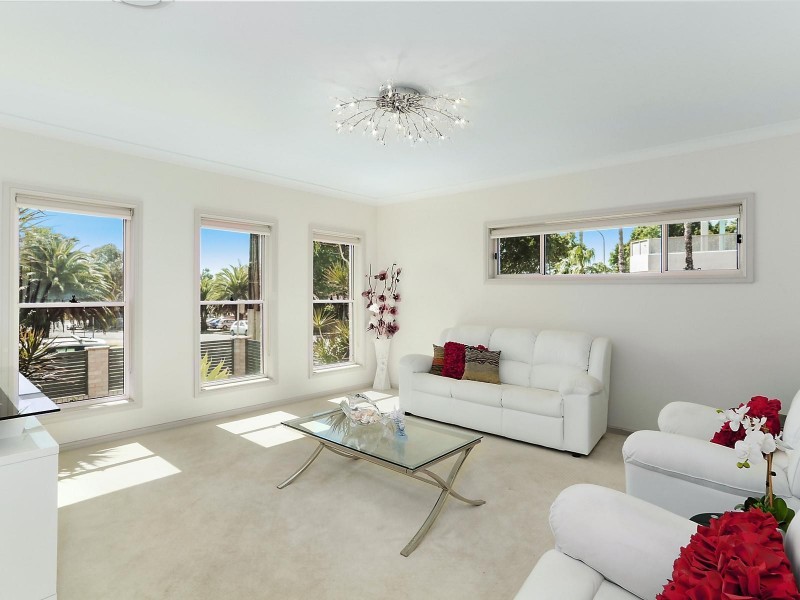 9 Blacket Street, North Wollongong NSW 2500