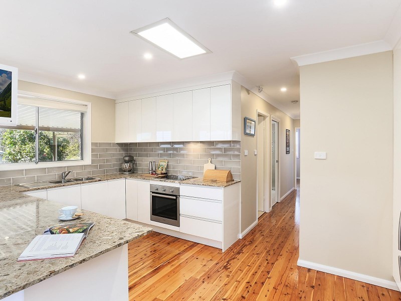 29 Yates Avenue, Mount Keira NSW 2500