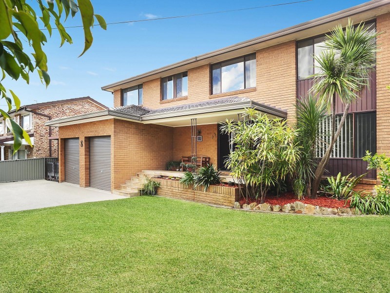 8 Carlon Crescent, Farmborough Heights NSW 2526