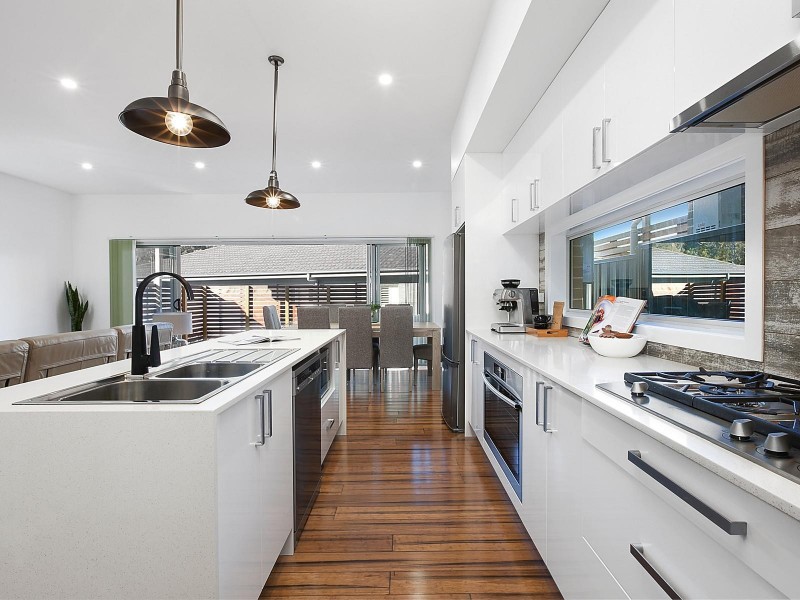 2B Lantarra Place, Figtree NSW 2525