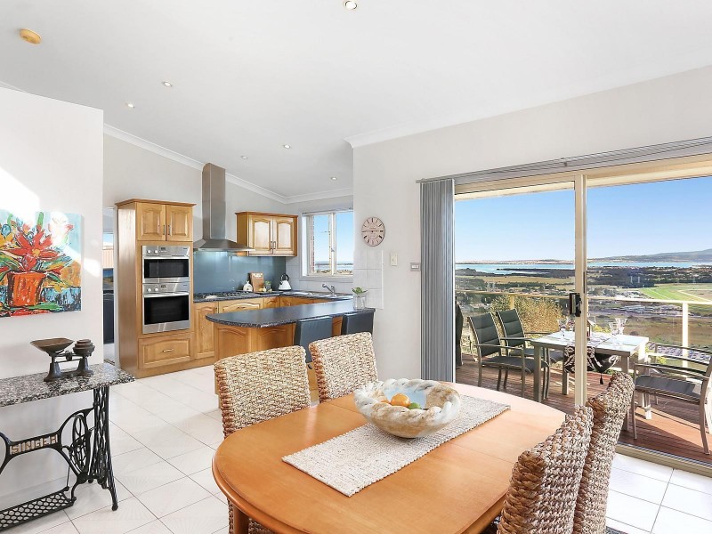 179 Farmborough Road, Farmborough Heights NSW 2526