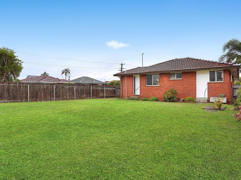 20 Waratah Street, Windang NSW 2528