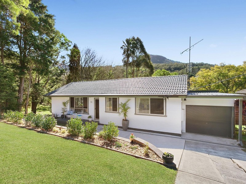 32 Valley Drive, Figtree NSW 2525