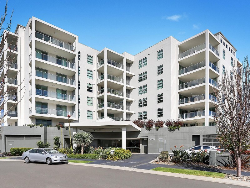 504/1 Grand Court, Fairy Meadow NSW 2519