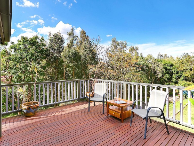 15 Sugarwood Close, Farmborough Heights NSW 2526
