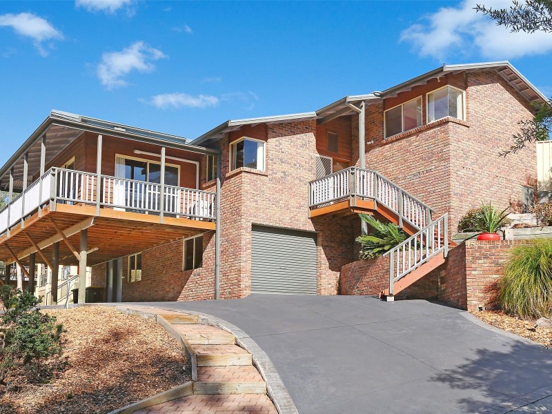 15 Sugarwood Close, Farmborough Heights NSW 2526