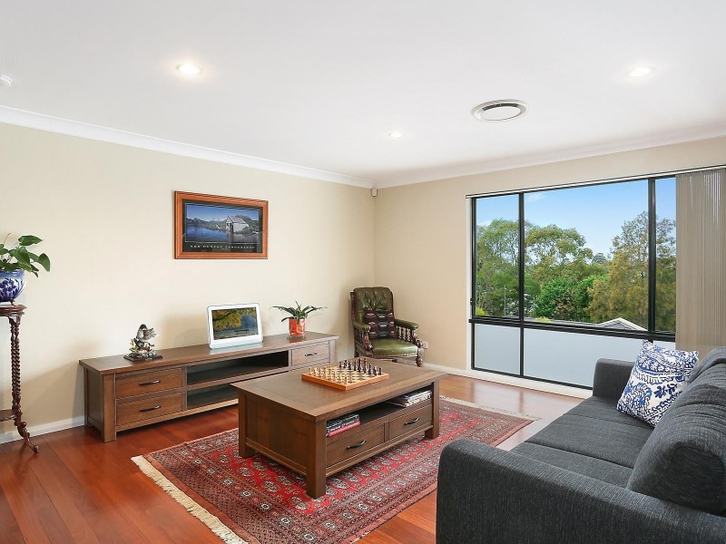 27 Tamarind Drive, Cordeaux Heights NSW 2526