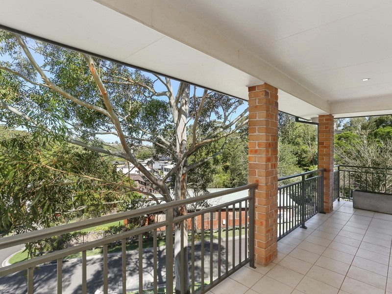 10 Woodlands Place, Figtree NSW 2525