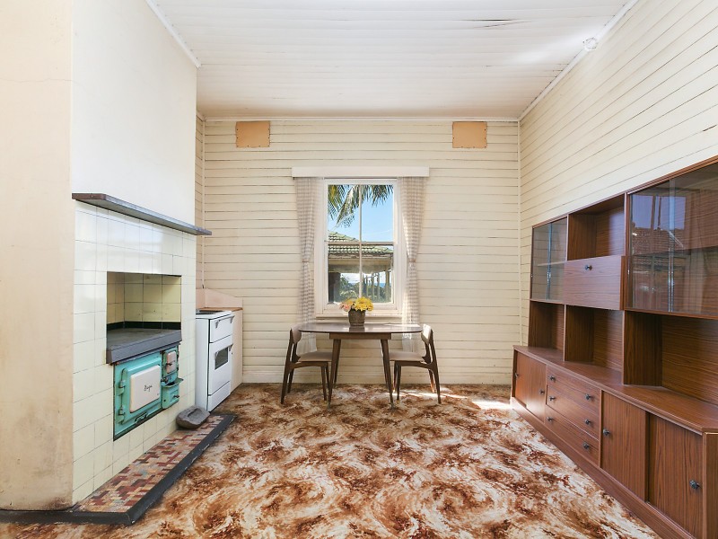 18 Sandhurst Street, Bulli NSW 2516