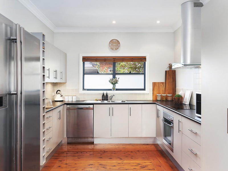 352 Princes Highway, Corrimal NSW 2518