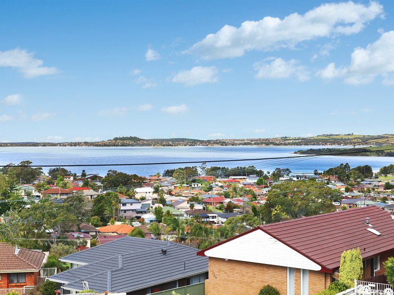 109 Tait Avenue, Kanahooka NSW 2530