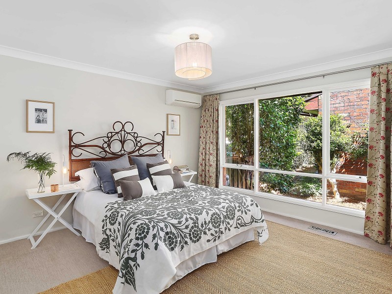 18 Medway Drive, Mount Keira NSW 2500