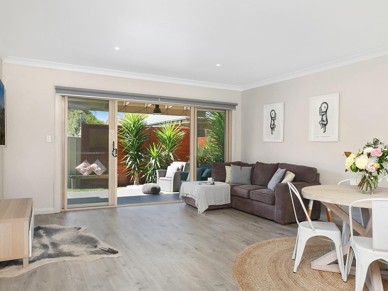 3/35 Russell Street, Balgownie NSW 2519
