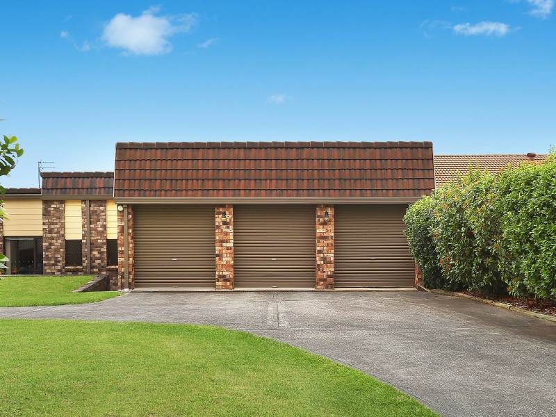 121 Derribong Drive, Cordeaux Heights NSW 2526