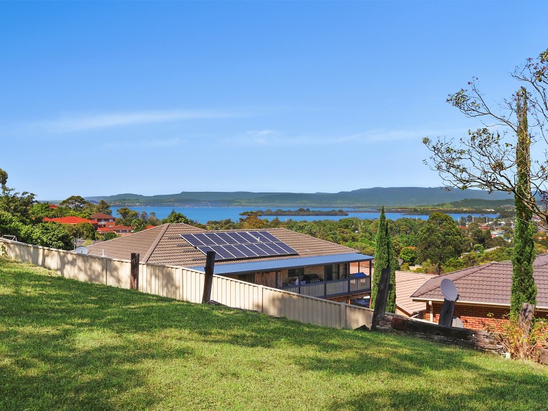 8 Baron Court, Berkeley NSW 2506