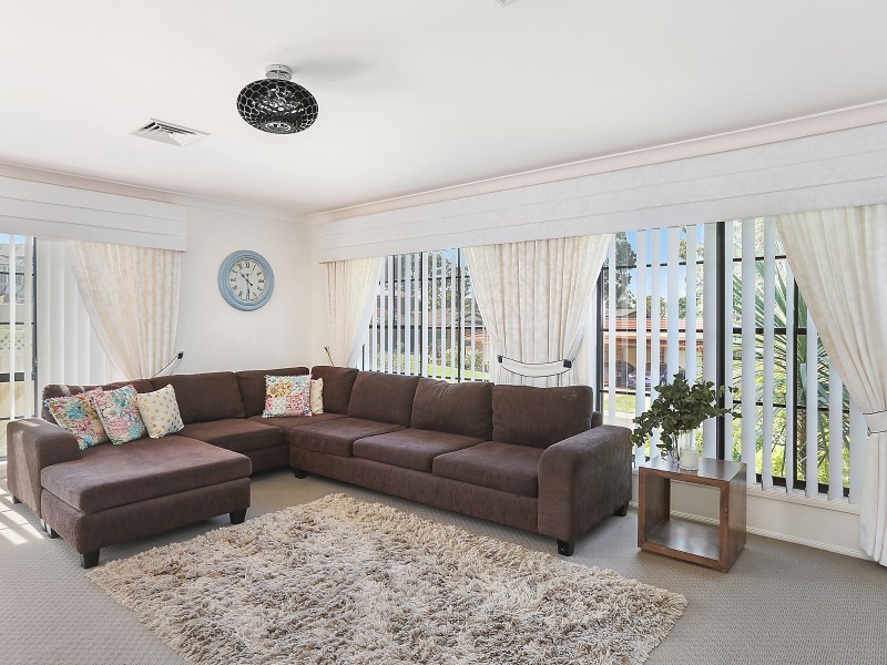 20 Carlon Crescent, Farmborough Heights NSW 2526